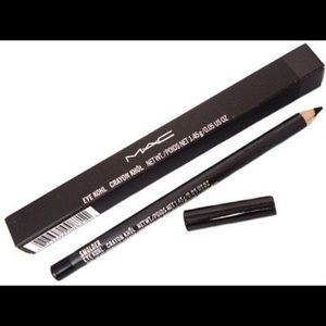 NWT MAC Smolder Eye Kohl
